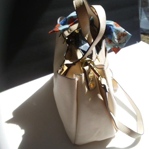 NWT STEVE MADDEN SATCHEL HANDBAG AND CLUTCH - Picture 5 of 10